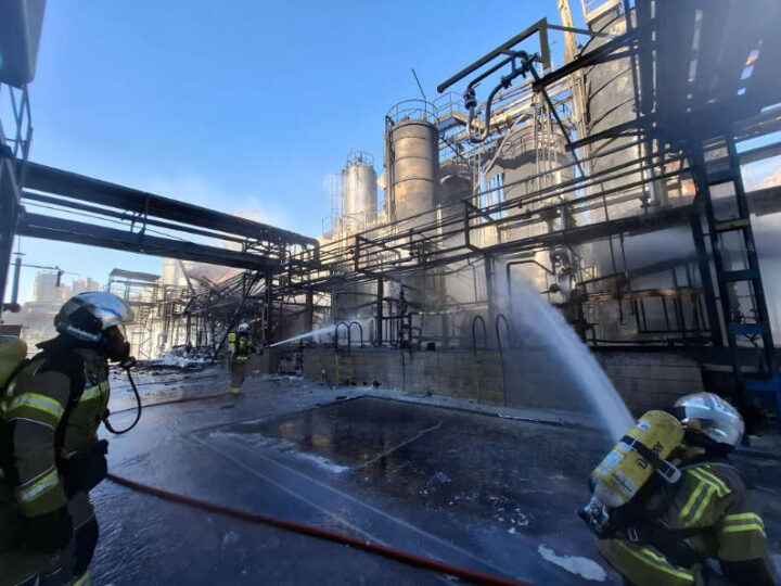 El servicio de bomberos de la DPZ cumple 50 años respondiendo a las emergencias que se producen en los municipios de la provincia.