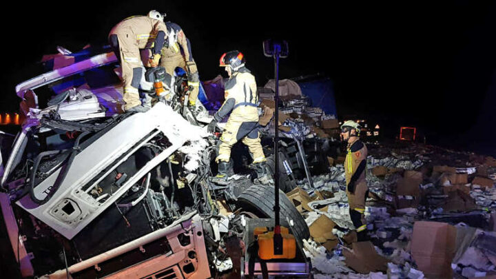 El servicio de bomberos de la DPZ cumple 50 años respondiendo a las emergencias que se producen en los municipios de la provincia.